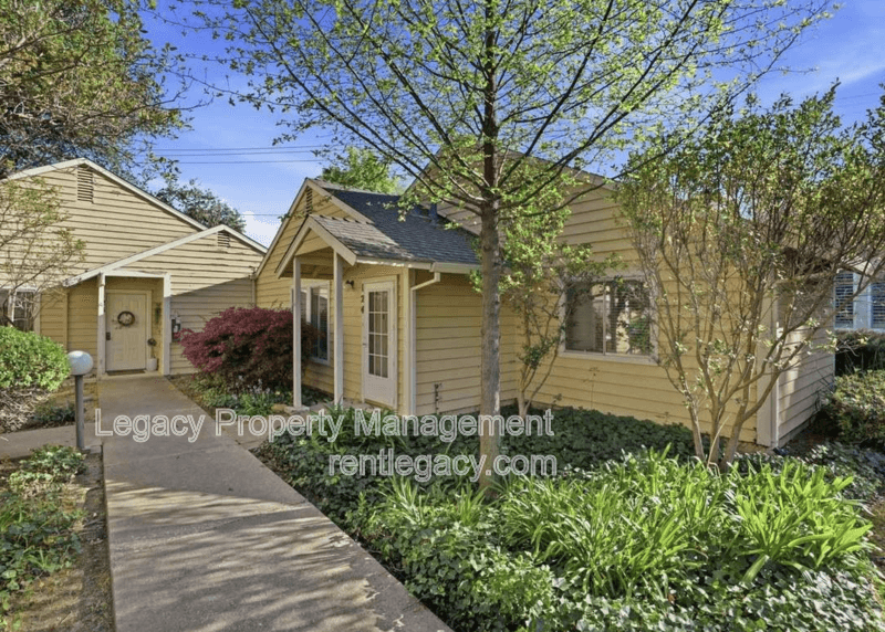 Fair Oaks Condo: 11330 Fair Oaks Blvd