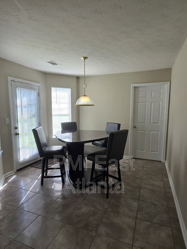 Covington House: 70 Desota Drive