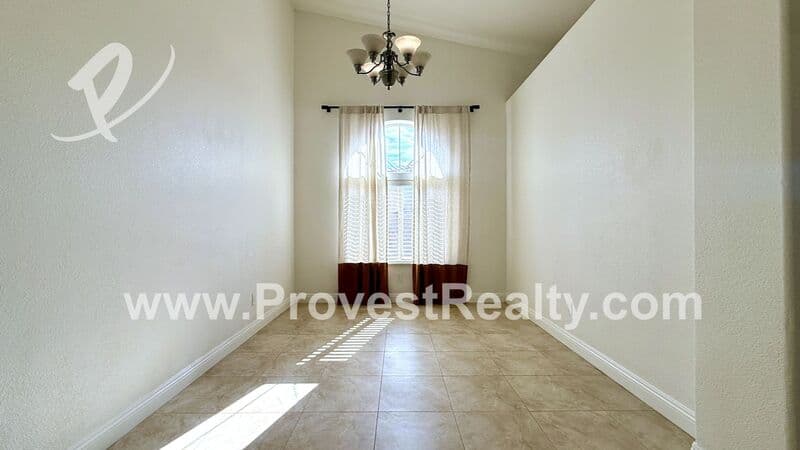Hesperia House: 7146 Amanda Way