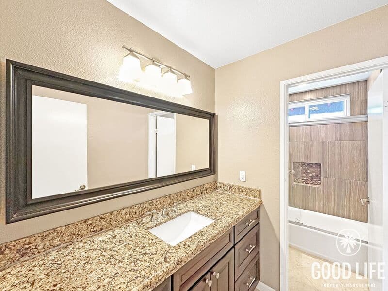 Chula Vista House: 1360 Mesa Grande Pl