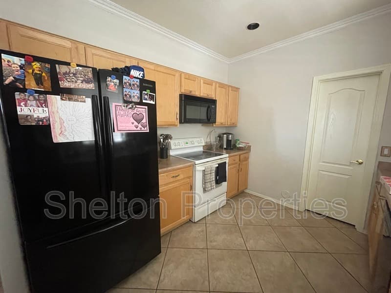 Phoenix House: 22052 N 30th Ln