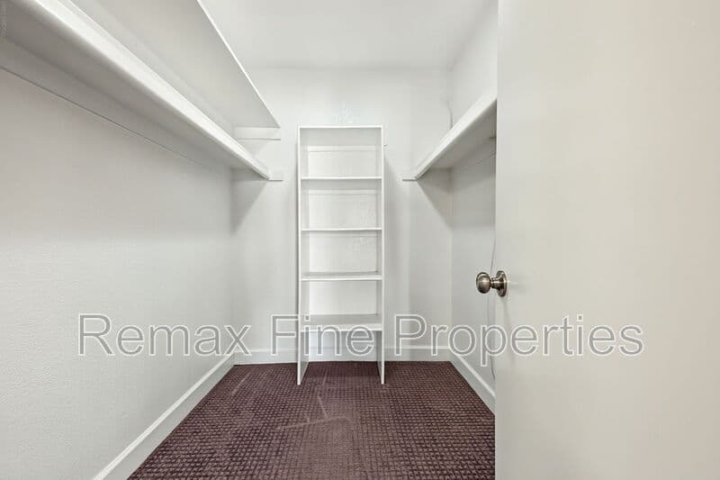 Phoenix House: 3306 E Taro Lane