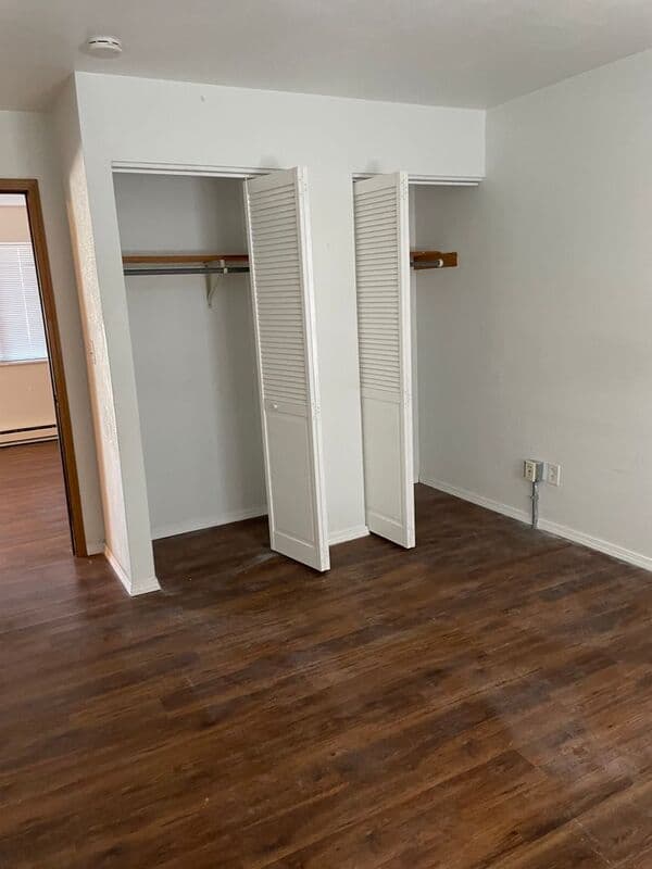 Belleville Condo: 100 N. 27th St.