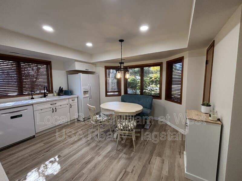 Flagstaff House: 2340 N Plateau Dr