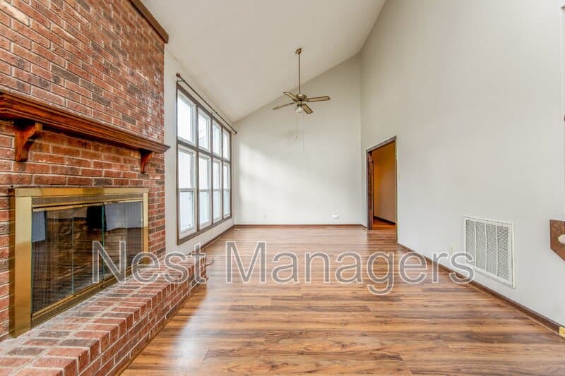 Fayetteville House: 3597 Hastings Drive