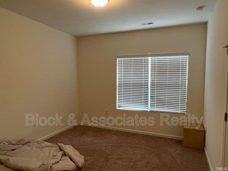 Apex House: 1156 Lookout Ridge Rd