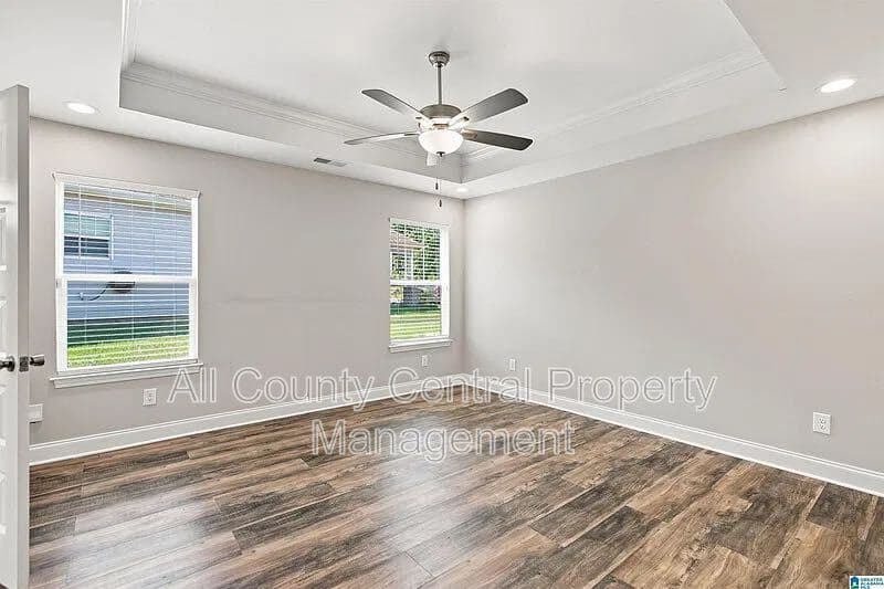 Bessemer House: 3870 Barton Lane