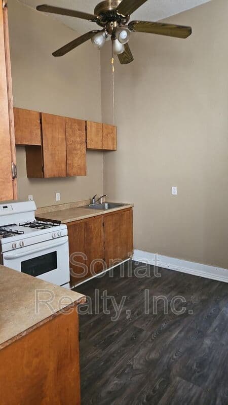 New Orleans Condo: 1505 Clouet Street