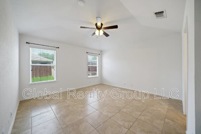 Schertz House: 3413 Whisper Hvn