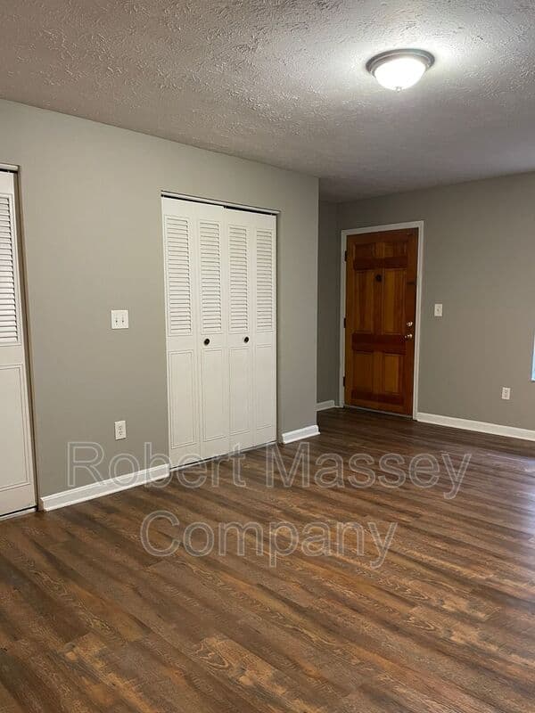 Louisville Condo: 2124 Cherokee Parkway
