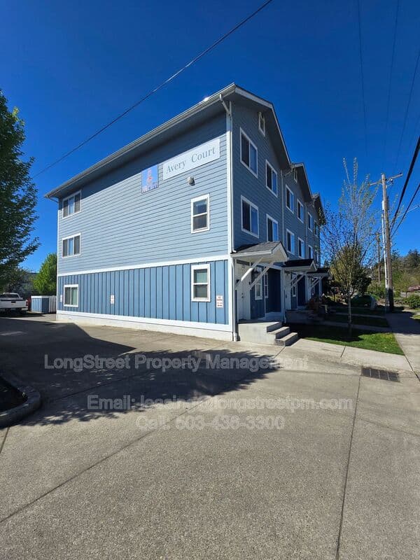 Corvallis Townhome: 132 SW Avery Ave