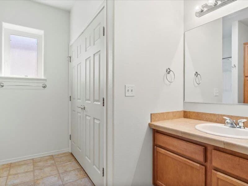 Pasco Townhome: 9604 Mia Lane