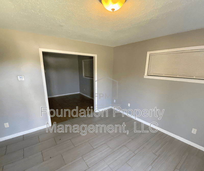 Memphis House: 4208 Beacon Hill Drive