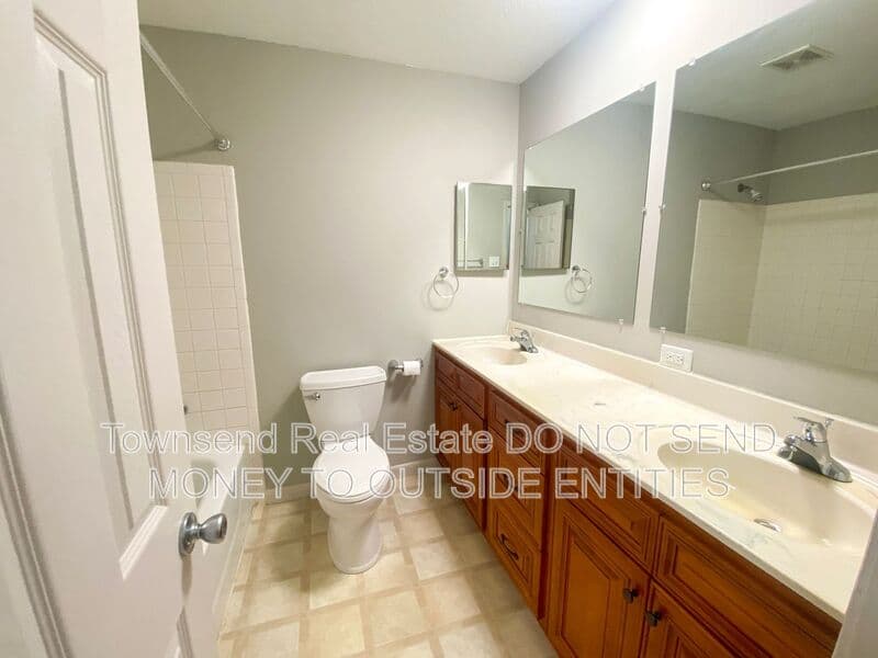 Fayetteville House: 212 Haverhill Drive