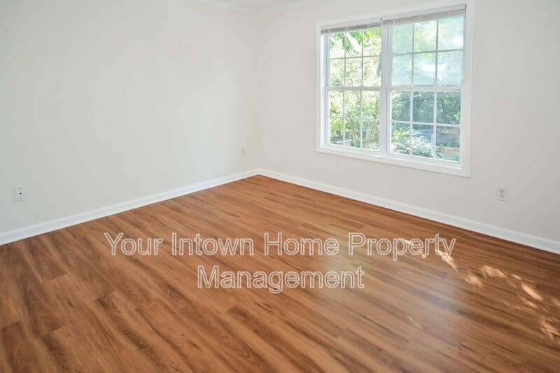 Atlanta House: 69 Haygood Ave SE