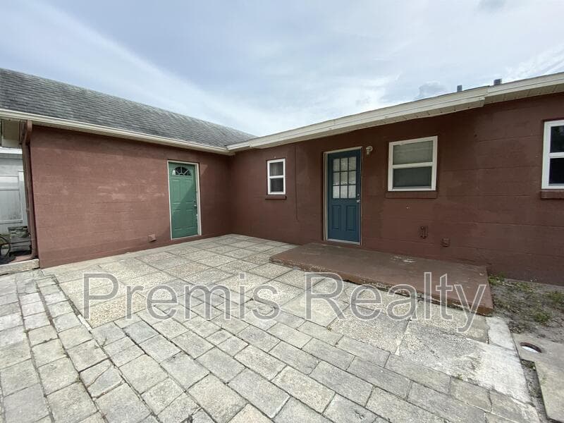 Clearwater House: 1416 Druid Road