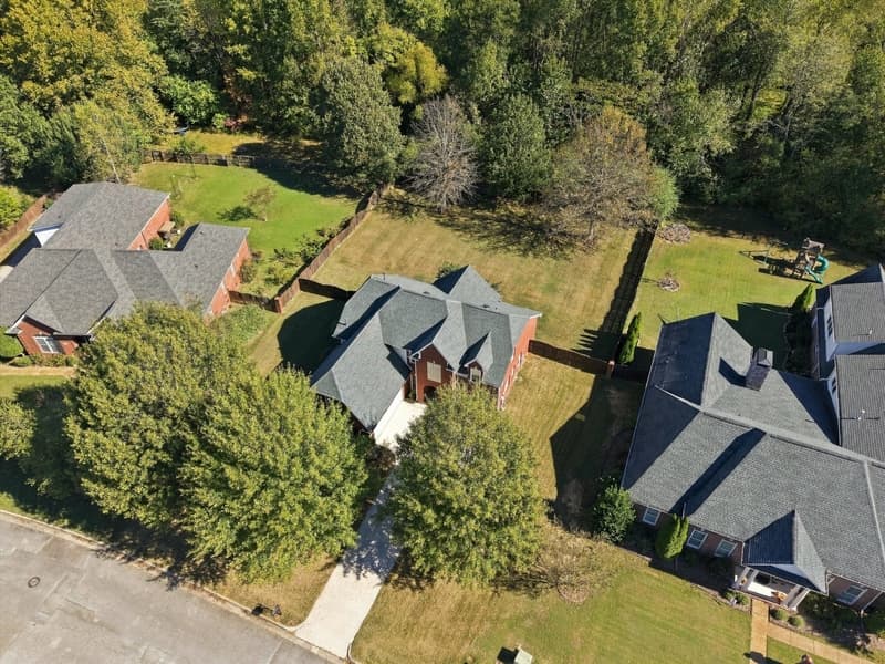 Madison House: 213 Pointe Verde Circle
