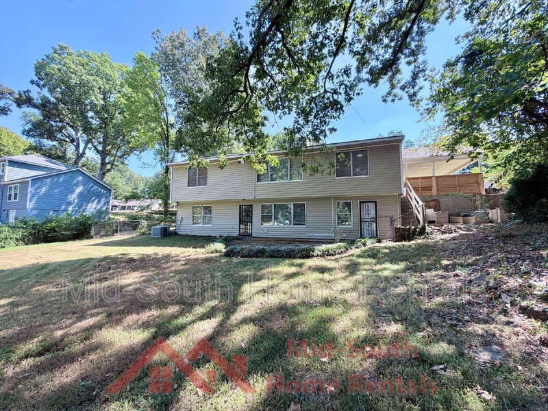 Bartlett House: 4349 Cedar Hills Road