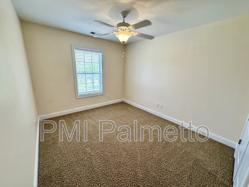 Lexington Townhome: 117 Park Ridge Way