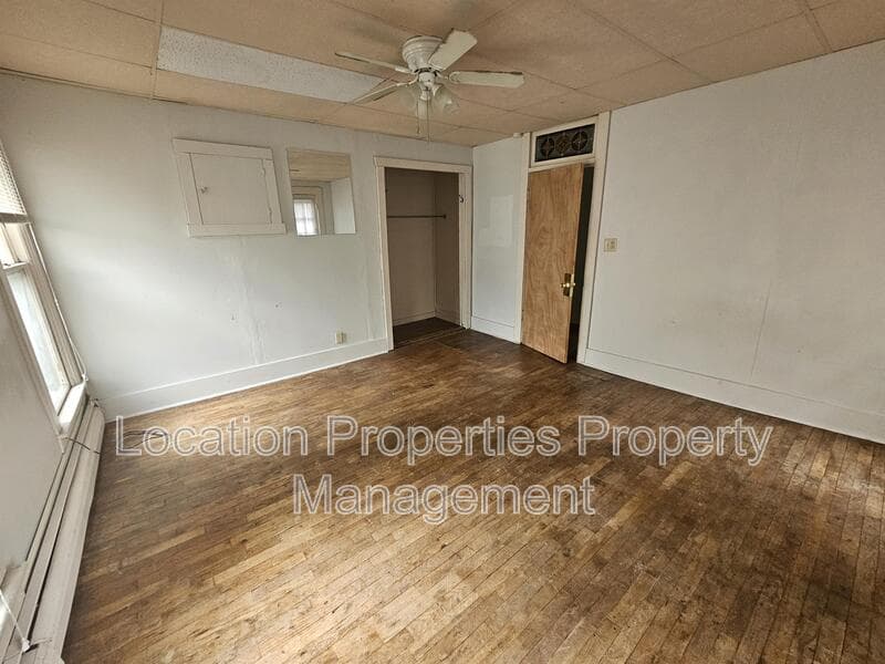 Lawrence Condo: 925 Alabama Street - C