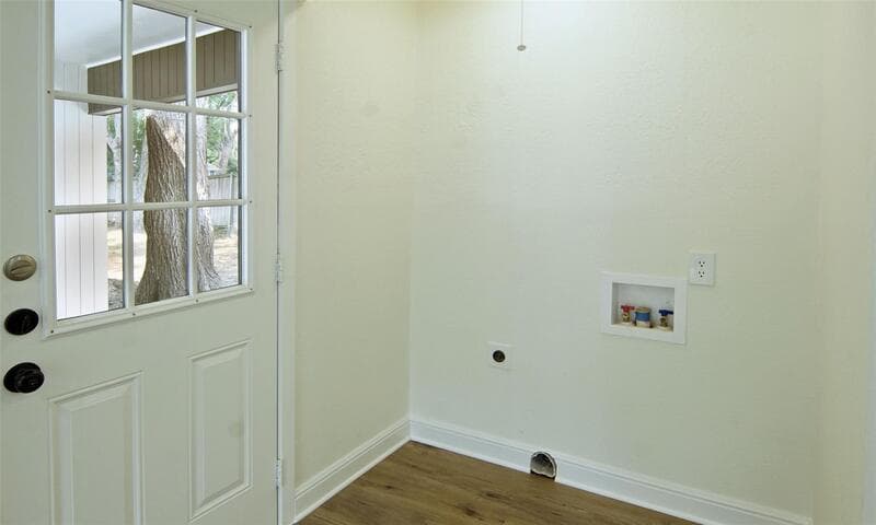 Terrell House: 619 9th St