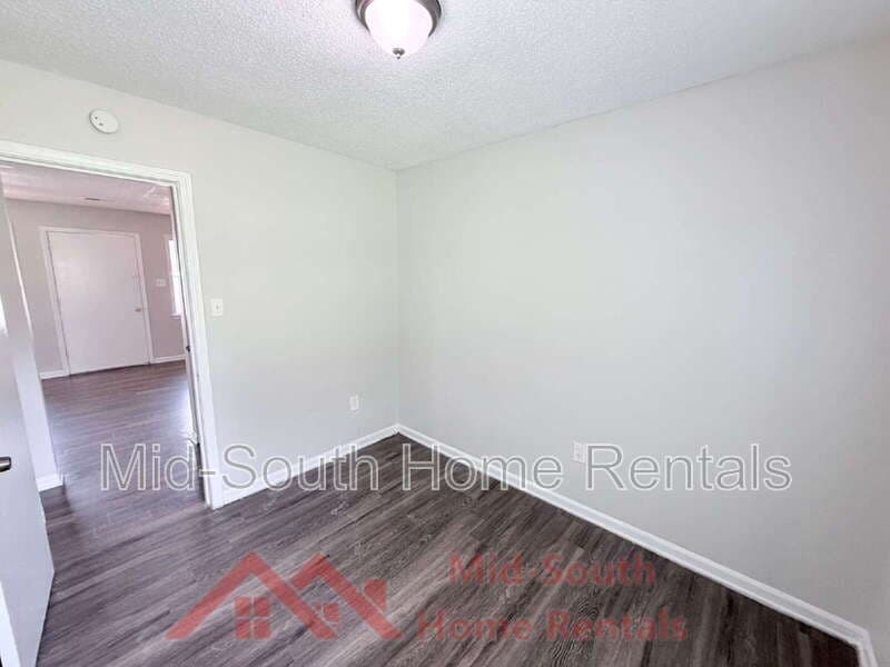 Memphis House: 3431 Rebeh Rd