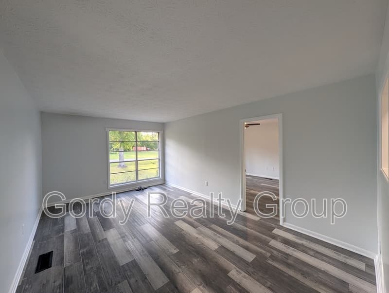 Marianna House: 2994 Madison Street