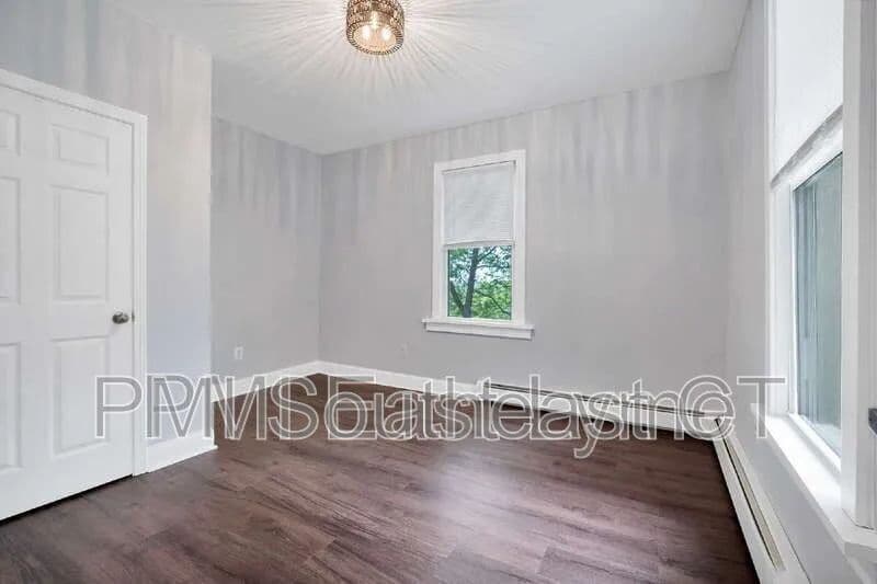 Norwich Condo: 44 Summer St