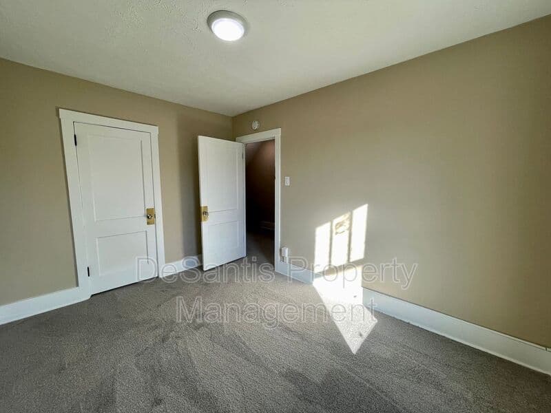 Brackenridge House: 724 East 7th Avenue