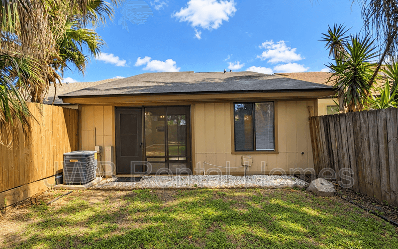 Jacksonville Townhome: 2416 Seabury Pl N
