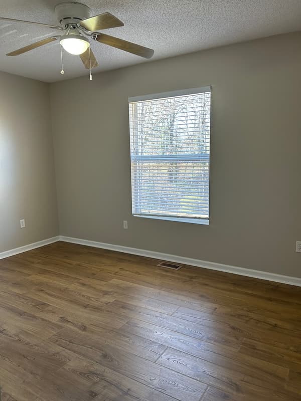 Piedmont House: 103 Kenmore Drive