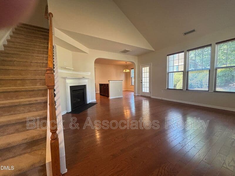 Wake Forest House: 1429 Kirkwood Hill Way