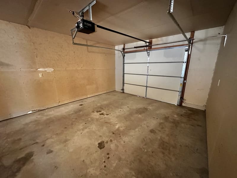 Gresham Condo: 1160 Schabow Street