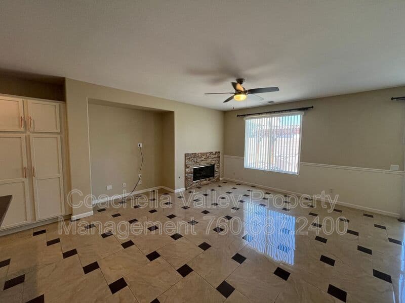 Coachella House: 49126 Pluma Roja Place