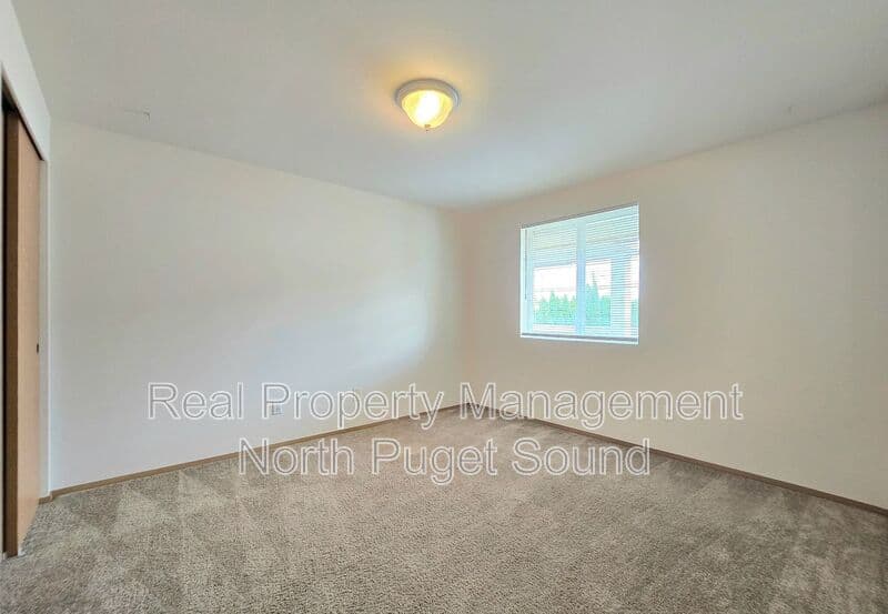 Marysville Condo: 11811 State Ave