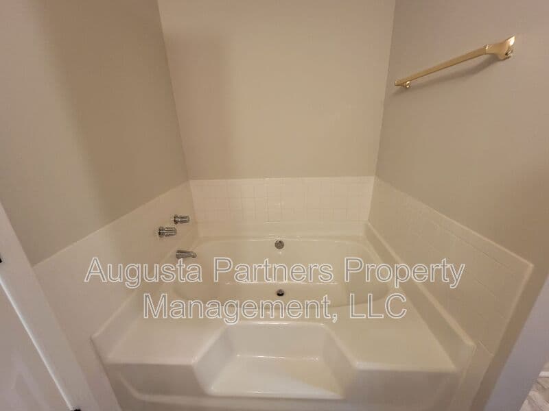 Hephzibah House: 2312 Perot Drive