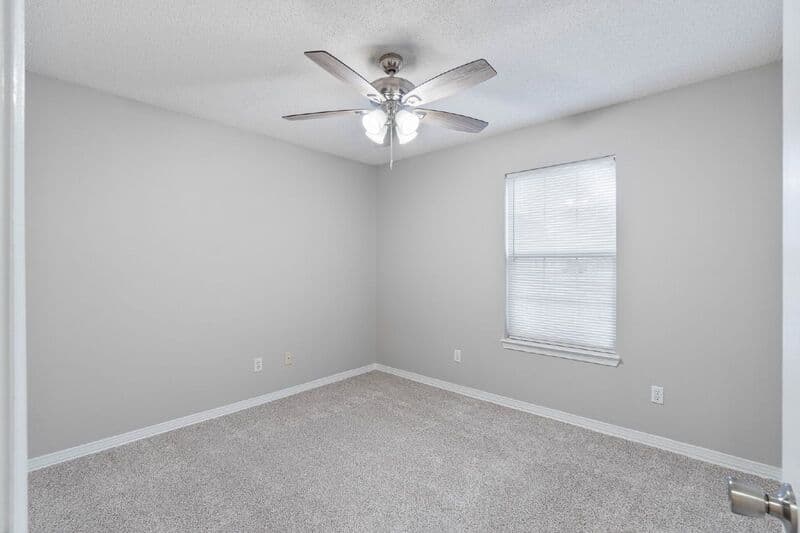 Crestview House: 3014 La Salle Court