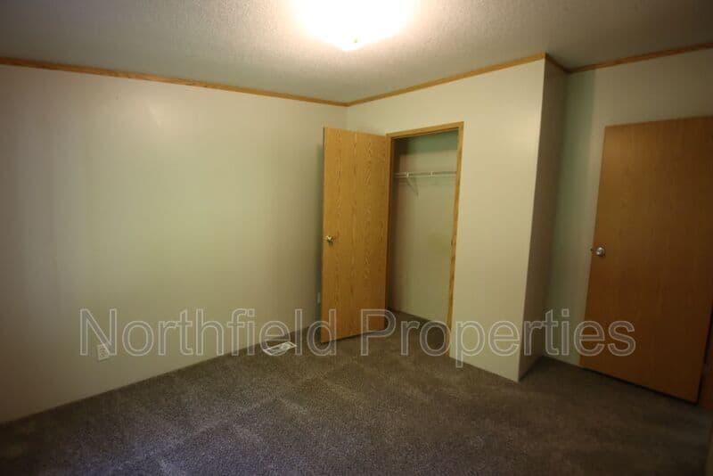 Tulalip House: 12105 26th Ave NE