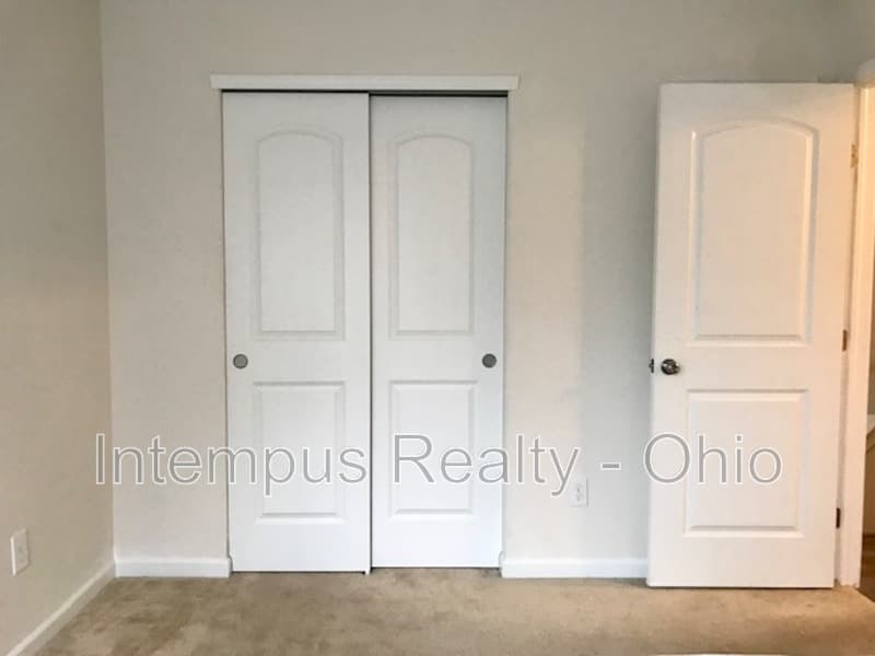 Columbus House: 2844 Hillstone St