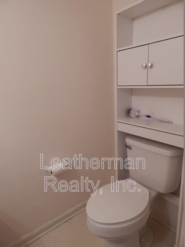 Florence Condo: 738-E Coventry Lane