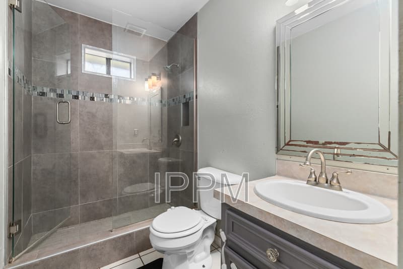 Brownsville House: 5233 ClearView