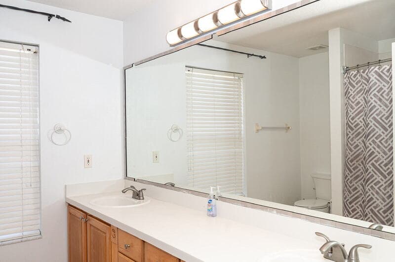 Orlando House: 2648 University Acres Drive