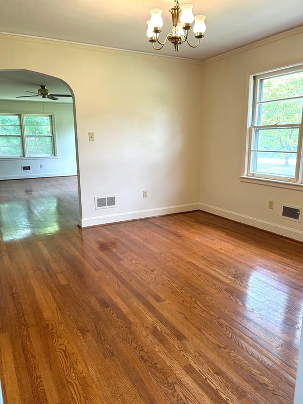 Greenville House: 407 Elizabeth Drive