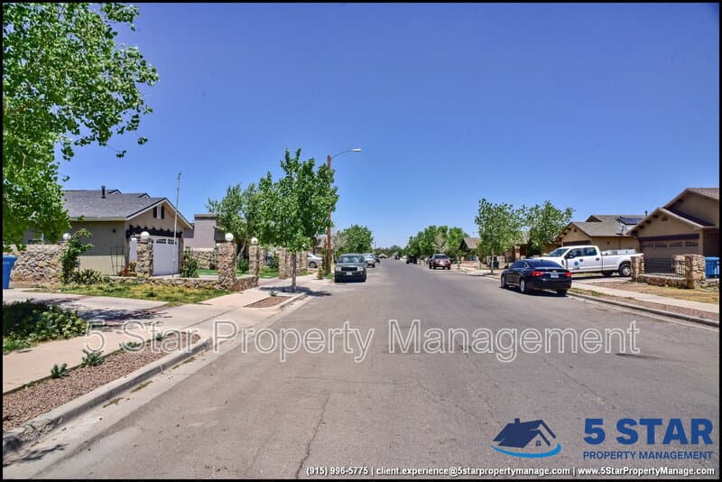 Socorro House: 703 Lt Joe Magellanes Road !!