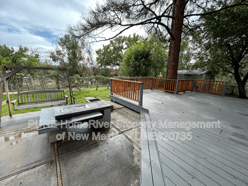 Flora Vista House: 7501 Old Aztec Hwy
