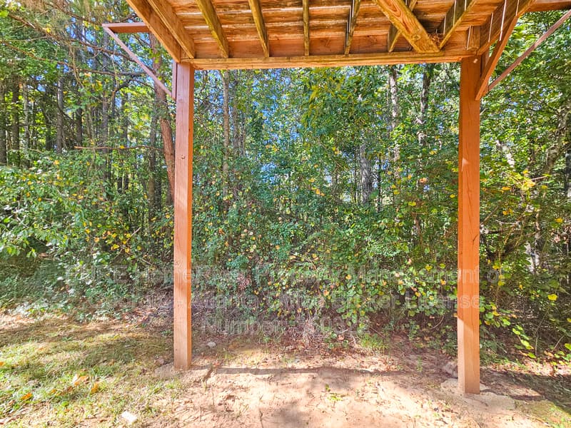 Covington House: 70 Cinnamon Oak Cir
