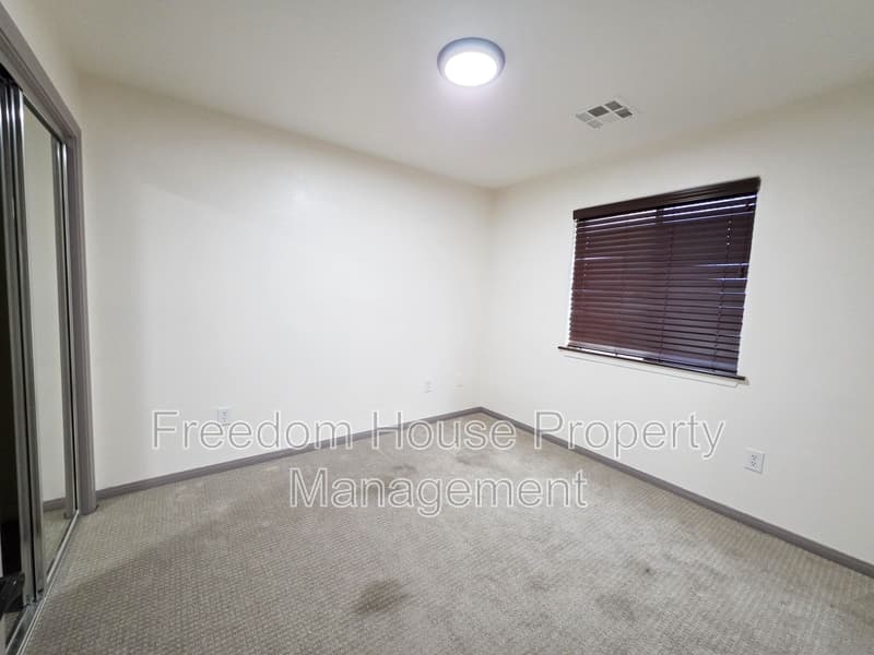 Pahrump House: 410 East Bellville Road