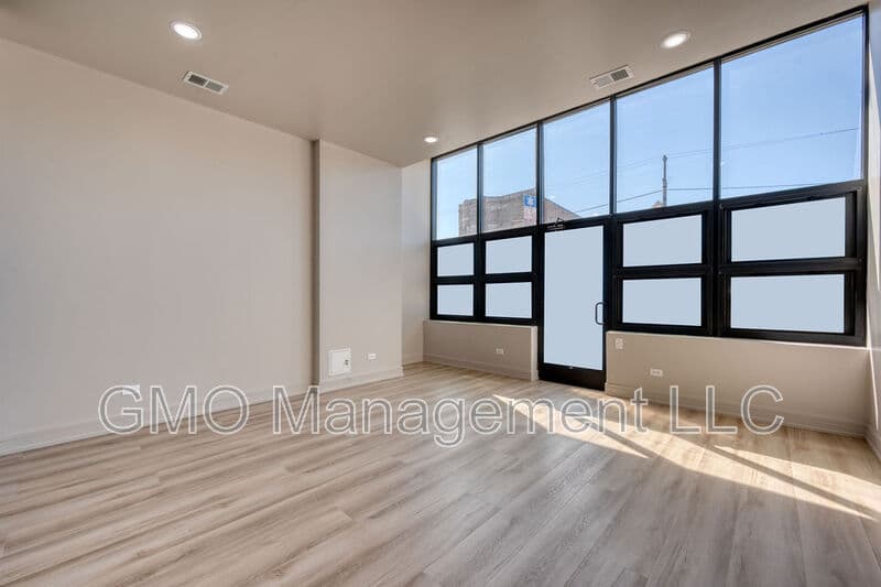 Chicago House: 1423 South Kedzie Avenue