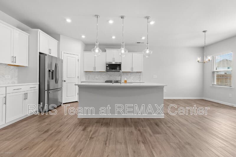 Auburn House: 1333 Maston Rd