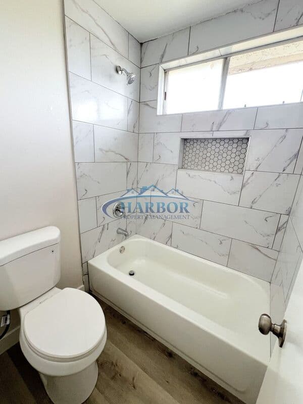 San Pedro House: 2315 S. Grand Avenue